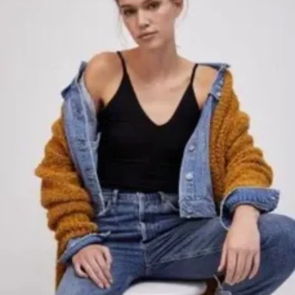 Anthropologie Tank - Picture 11 of 11